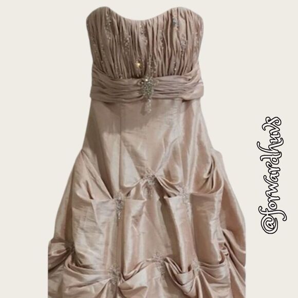 Prom-Ready Christian Michele Strapless Rose Belle Gown - Size 2 - Picture 3 of 13